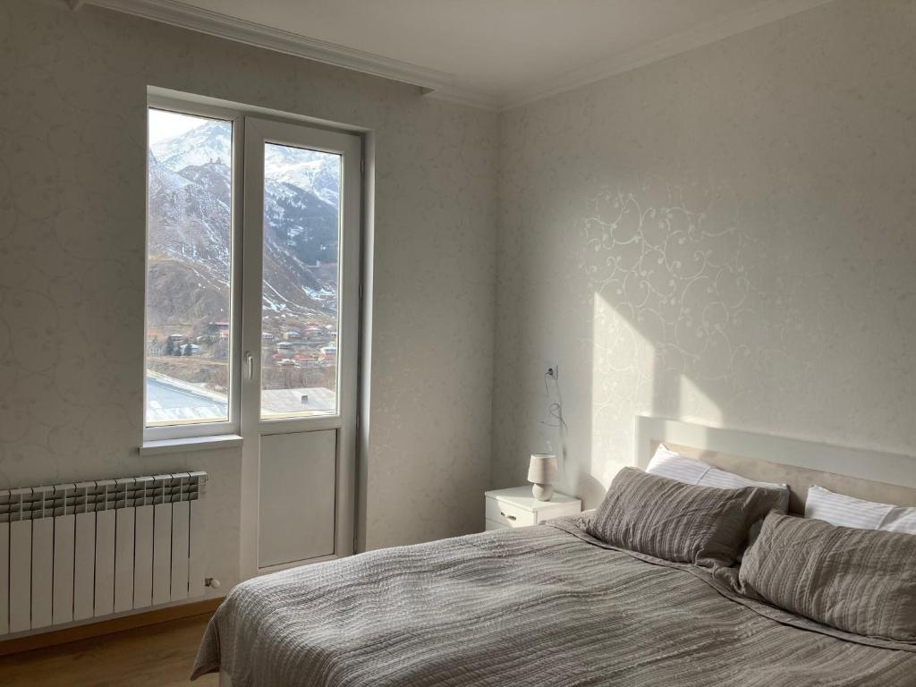 MOUNTAIN HEART room 3
